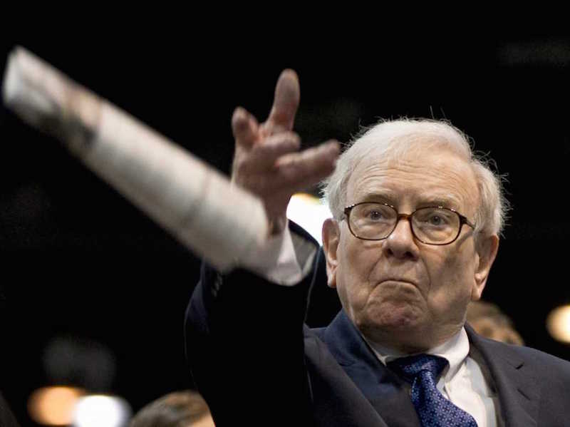 Warren Buffet Investing And Being Liquid